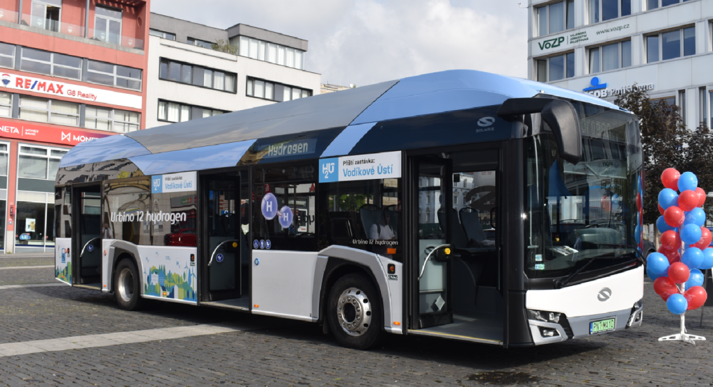 Jsem drahý, ale zato bezemisní aneb nové vodíkové autobusy v Ústí nad Labem